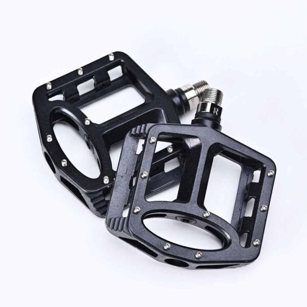 Pedals black aluminium